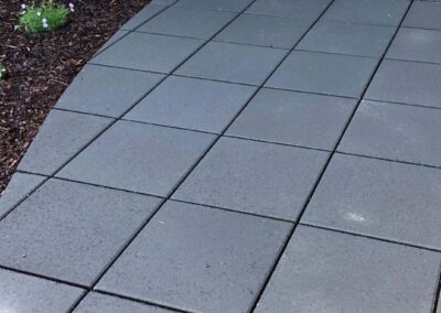 HSC Constructions Outdoor living landscape gardening square concrete pavers